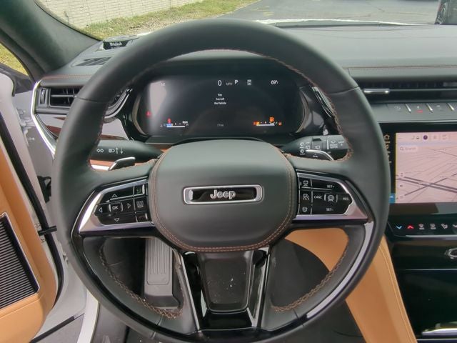 2027 Jeep Grand Cherokee Summit