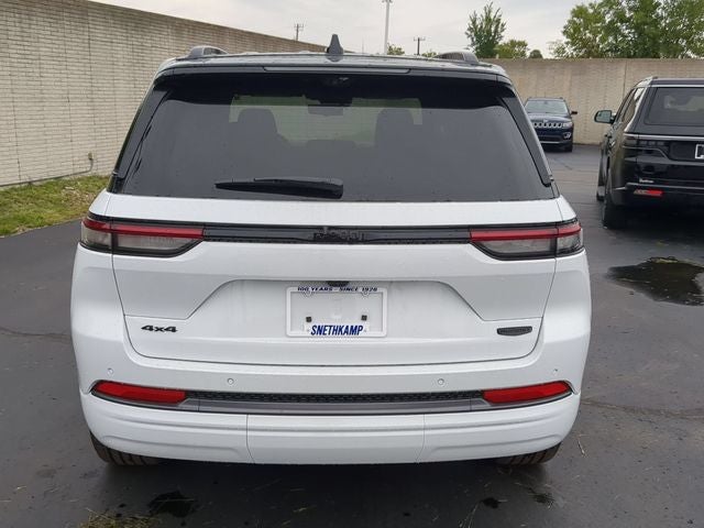 2027 Jeep Grand Cherokee Summit