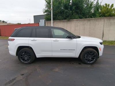 2027 Jeep Grand Cherokee Summit