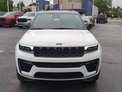 2027 Jeep Grand Cherokee Summit