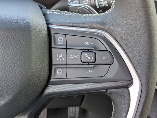 2026 Jeep Grand Cherokee GRAND CHEROKEE L LAREDO X 4X4