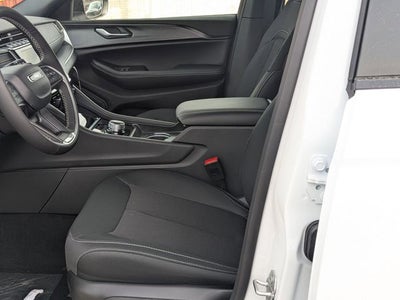 2026 Jeep Grand Cherokee GRAND CHEROKEE L LAREDO X 4X4