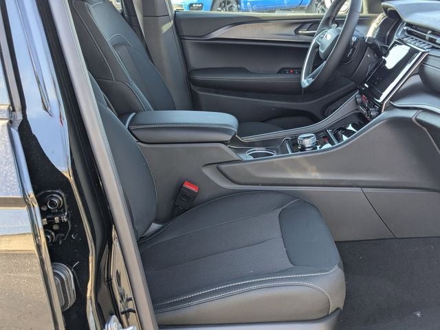 2026 Jeep Grand Cherokee GRAND CHEROKEE L LAREDO X 4X4