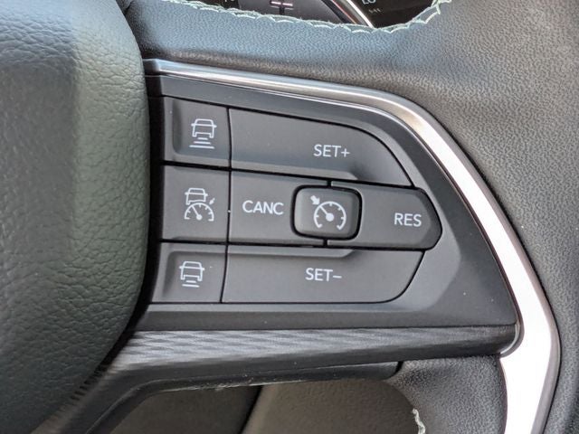 2026 Jeep Grand Cherokee GRAND CHEROKEE L LAREDO X 4X4