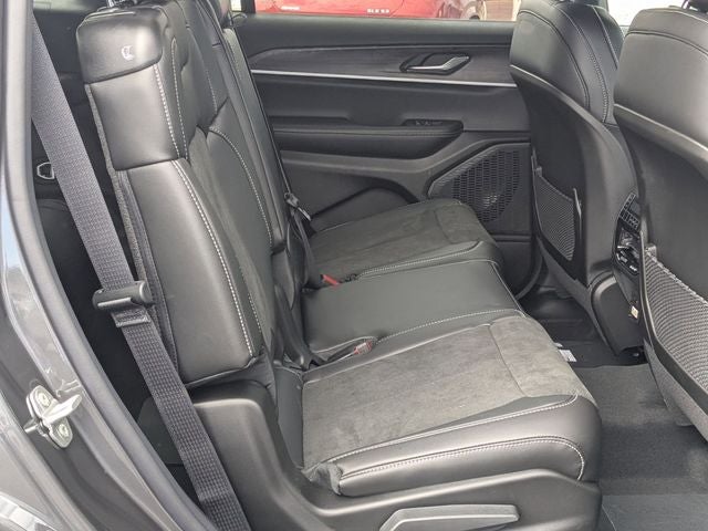 2026 Jeep Grand Cherokee GRAND CHEROKEE L LAREDO ALTITUDE 4X4