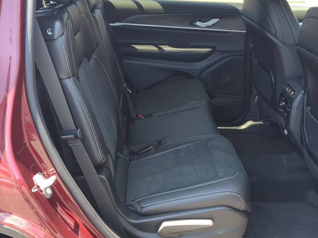 2026 Jeep Grand Cherokee GRAND CHEROKEE L LAREDO ALTITUDE 4X4
