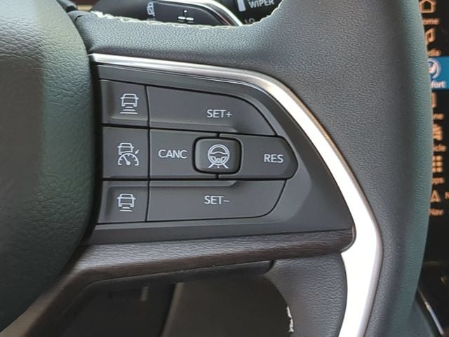 2026 Jeep Grand Cherokee GRAND CHEROKEE L LAREDO ALTITUDE 4X4