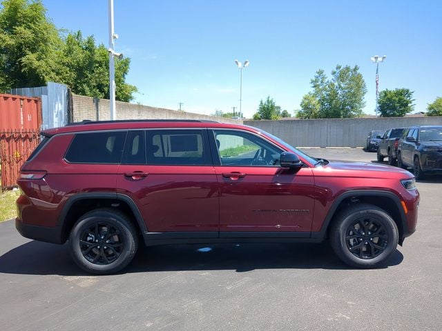 2026 Jeep Grand Cherokee GRAND CHEROKEE L LAREDO ALTITUDE 4X4