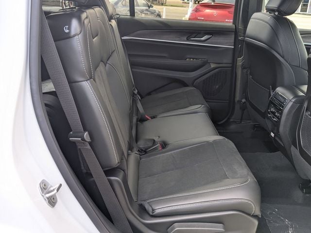 2026 Jeep Grand Cherokee GRAND CHEROKEE L LAREDO ALTITUDE 4X4