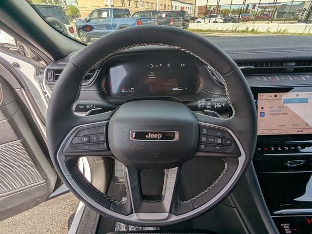 2026 Jeep Grand Cherokee GRAND CHEROKEE L LAREDO ALTITUDE 4X4