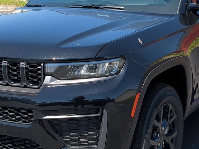 2026 Jeep Grand Cherokee GRAND CHEROKEE L LAREDO ALTITUDE 4X4