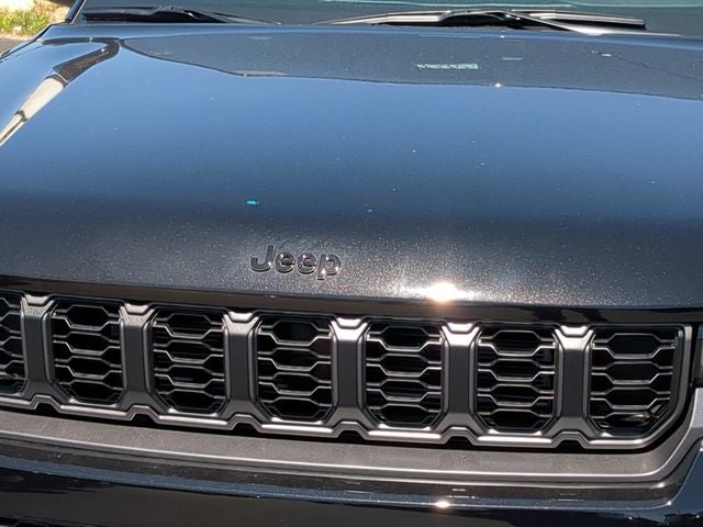 2026 Jeep Grand Cherokee GRAND CHEROKEE L LAREDO ALTITUDE 4X4