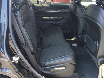 2026 Jeep Grand Cherokee GRAND CHEROKEE L LAREDO ALTITUDE 4X4