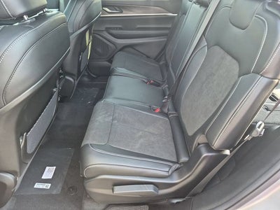 2026 Jeep Grand Cherokee GRAND CHEROKEE L LAREDO ALTITUDE 4X4