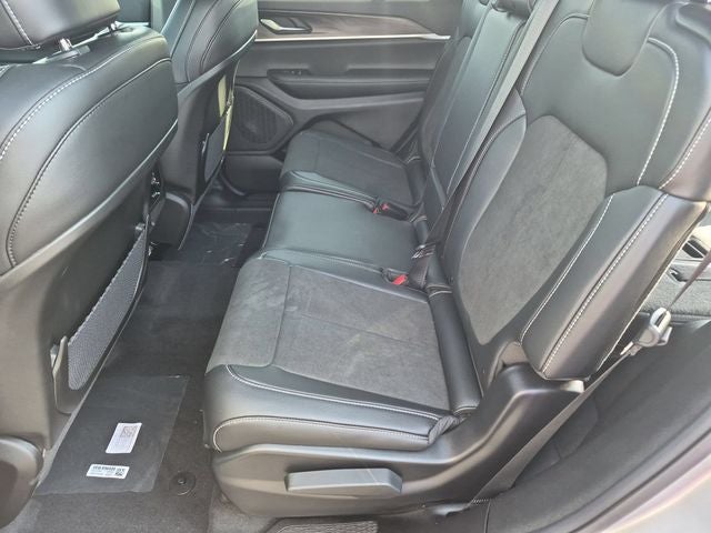2026 Jeep Grand Cherokee GRAND CHEROKEE L LAREDO ALTITUDE 4X4