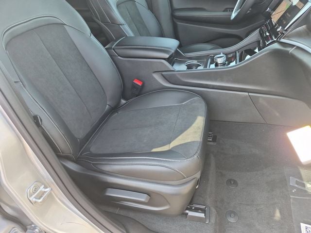 2026 Jeep Grand Cherokee GRAND CHEROKEE L LAREDO ALTITUDE 4X4