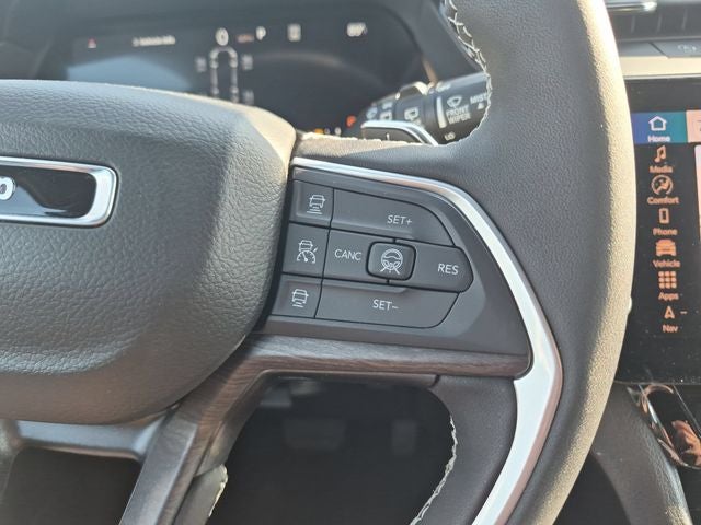 2026 Jeep Grand Cherokee GRAND CHEROKEE L LAREDO ALTITUDE 4X4