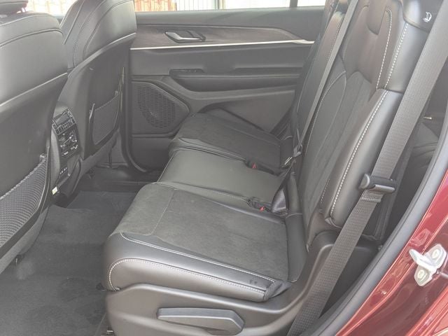 2026 Jeep Grand Cherokee GRAND CHEROKEE L LAREDO ALTITUDE 4X4