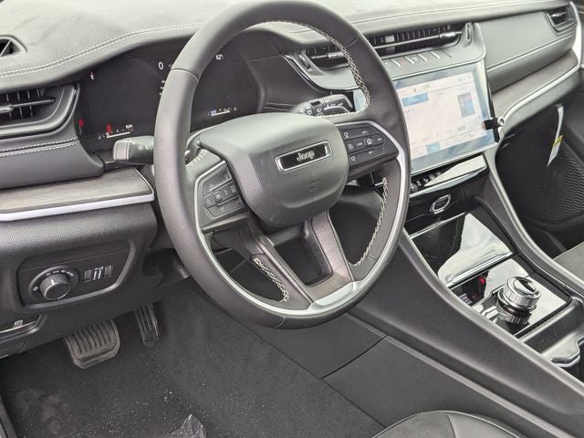 2026 Jeep Grand Cherokee GRAND CHEROKEE L LAREDO ALTITUDE 4X4