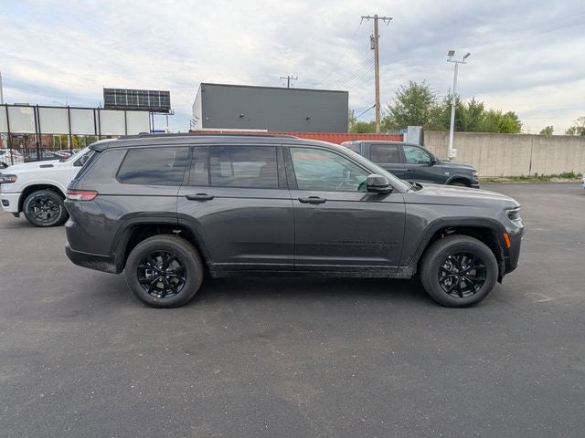 2026 Jeep Grand Cherokee GRAND CHEROKEE L LAREDO ALTITUDE 4X4