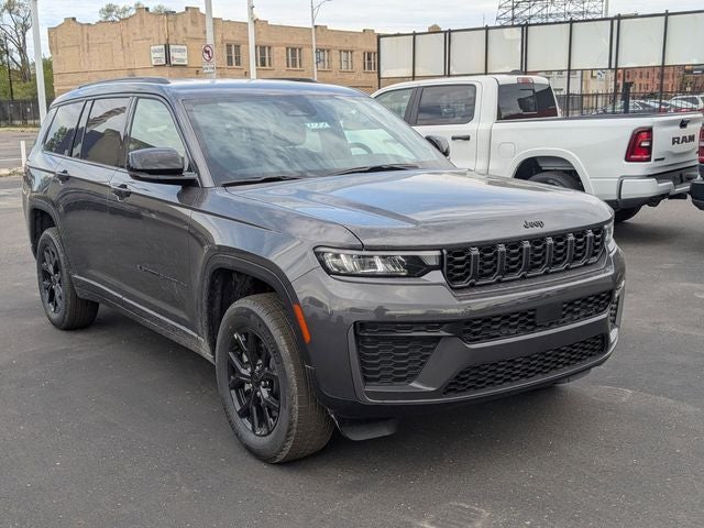 2026 Jeep Grand Cherokee GRAND CHEROKEE L LAREDO ALTITUDE 4X4