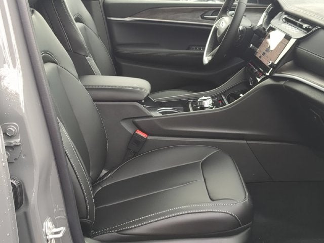 2027 Jeep Grand Cherokee GRAND CHEROKEE L LIMITED 4X4