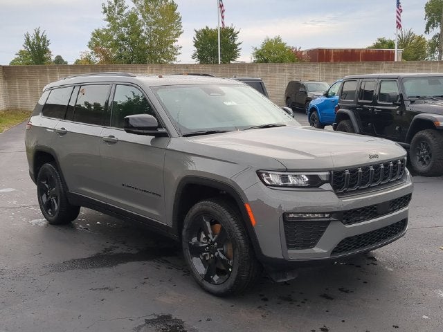 2027 Jeep Grand Cherokee GRAND CHEROKEE L LIMITED 4X4
