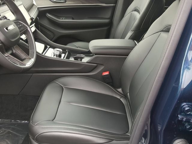 2027 Jeep Grand Cherokee GRAND CHEROKEE L LIMITED 4X4