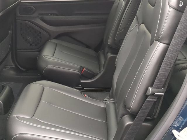 2027 Jeep Grand Cherokee GRAND CHEROKEE L LIMITED 4X4