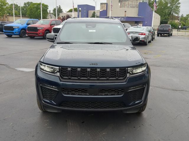2027 Jeep Grand Cherokee GRAND CHEROKEE L LIMITED 4X4