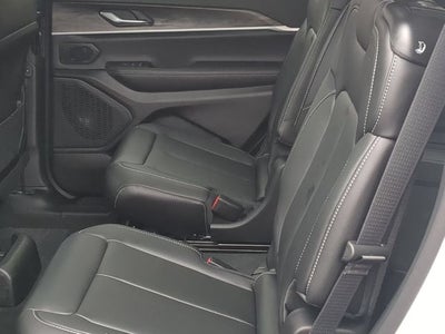 2027 Jeep Grand Cherokee GRAND CHEROKEE L LIMITED 4X4