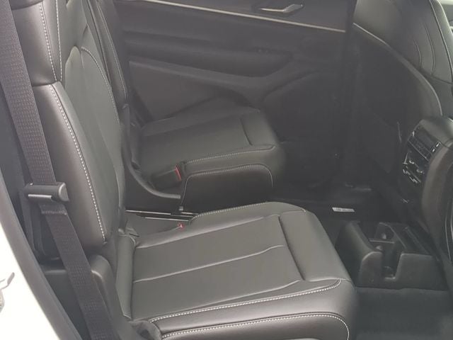 2027 Jeep Grand Cherokee GRAND CHEROKEE L LIMITED 4X4