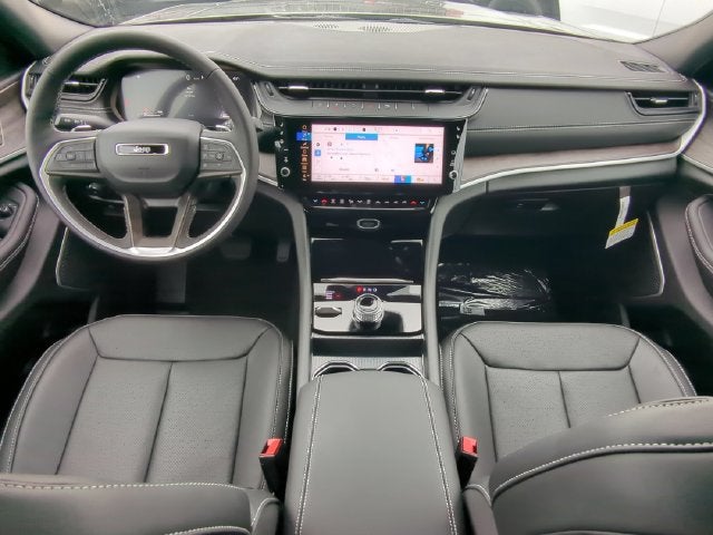 2027 Jeep Grand Cherokee GRAND CHEROKEE L LIMITED RESERVE 4X4