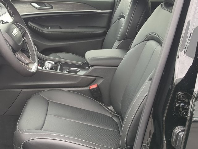 2027 Jeep Grand Cherokee GRAND CHEROKEE L LIMITED RESERVE 4X4
