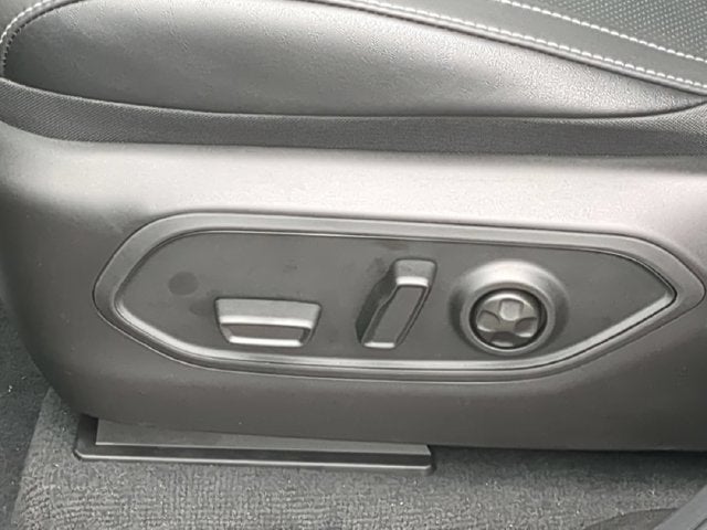 2027 Jeep Grand Cherokee GRAND CHEROKEE L LIMITED RESERVE 4X4