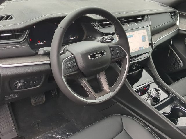 2027 Jeep Grand Cherokee GRAND CHEROKEE L LIMITED RESERVE 4X4