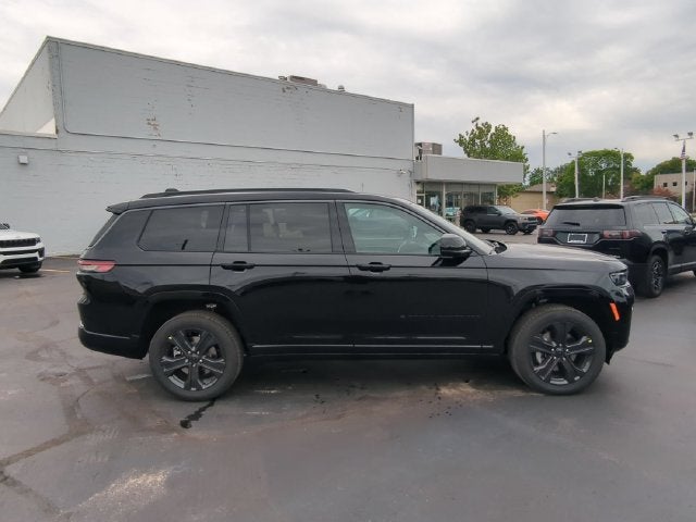 2027 Jeep Grand Cherokee GRAND CHEROKEE L LIMITED RESERVE 4X4