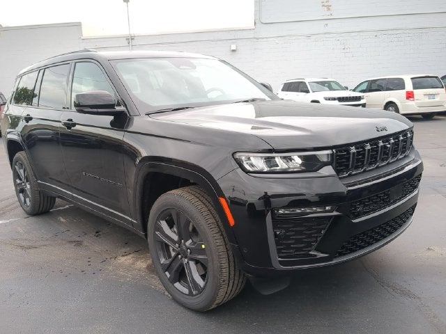 2027 Jeep Grand Cherokee GRAND CHEROKEE L LIMITED RESERVE 4X4