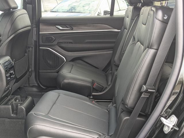 2026 Jeep Grand Cherokee GRAND CHEROKEE L LIMITED RESERVE 4X4