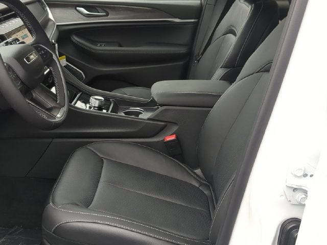2027 Jeep Grand Cherokee GRAND CHEROKEE L LIMITED RESERVE 4X4