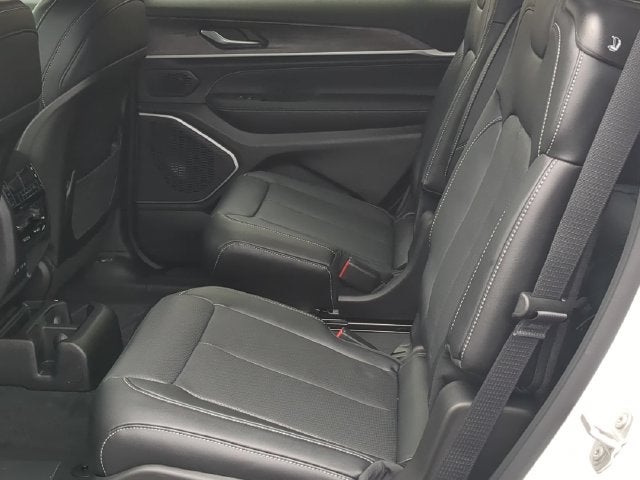 2027 Jeep Grand Cherokee GRAND CHEROKEE L LIMITED RESERVE 4X4