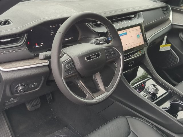 2027 Jeep Grand Cherokee GRAND CHEROKEE L LIMITED RESERVE 4X4