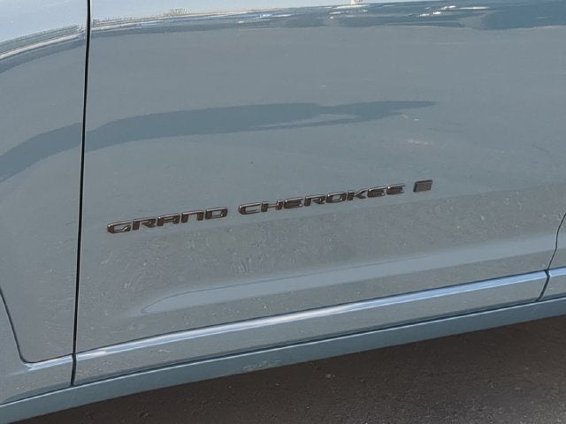 2027 Jeep Grand Cherokee GRAND CHEROKEE L LIMITED RESERVE 4X4