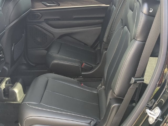 2027 Jeep Grand Cherokee GRAND CHEROKEE L LIMITED 4X4