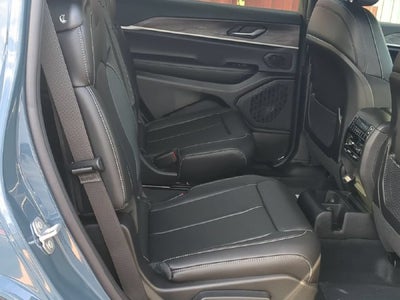 2027 Jeep Grand Cherokee GRAND CHEROKEE L LIMITED 4X4