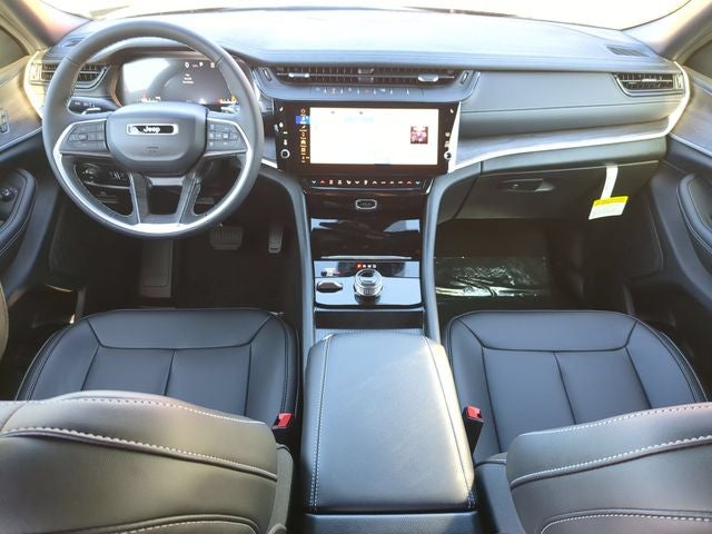 2027 Jeep Grand Cherokee GRAND CHEROKEE L LIMITED 4X4