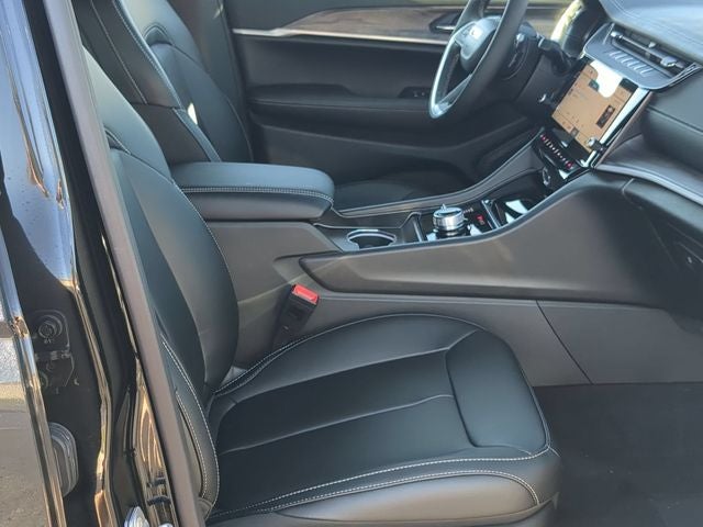 2027 Jeep Grand Cherokee GRAND CHEROKEE L LIMITED 4X4