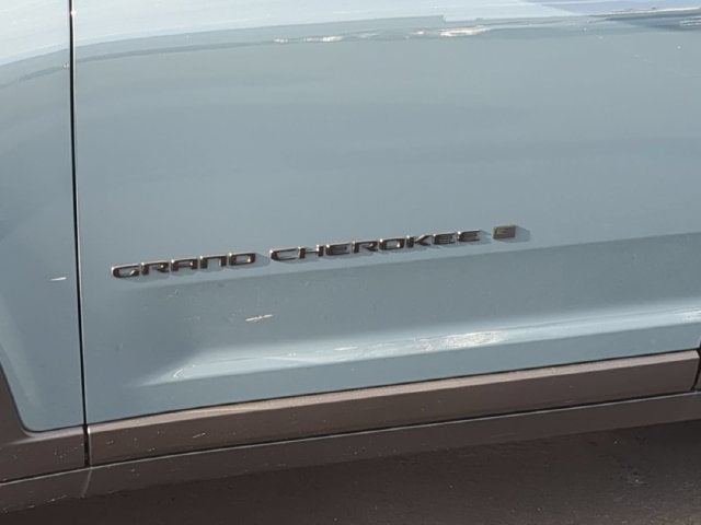 2027 Jeep Grand Cherokee GRAND CHEROKEE L LIMITED 4X4
