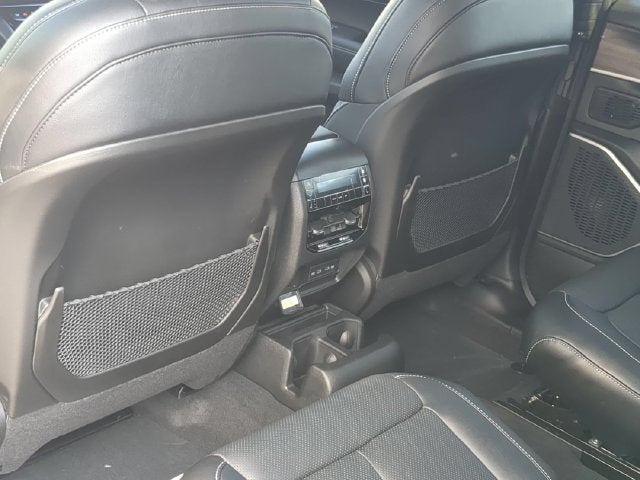 2027 Jeep Grand Cherokee GRAND CHEROKEE L LIMITED RESERVE 4X4