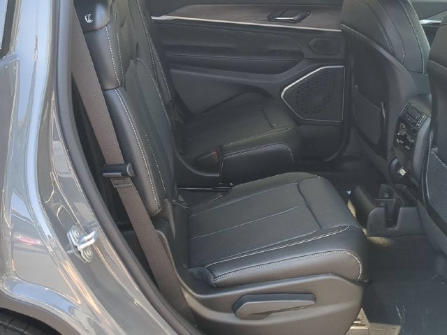 2027 Jeep Grand Cherokee GRAND CHEROKEE L LIMITED RESERVE 4X4